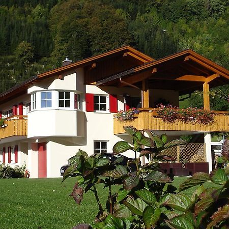 Haus Telisia Apartman Klosterle am Arlberg Kültér fotó