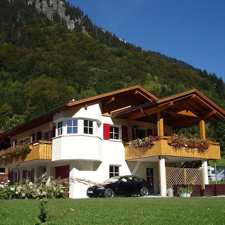 Haus Telisia Apartman Klosterle am Arlberg Kültér fotó